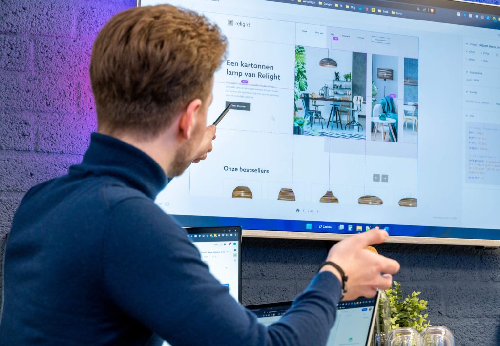 Yooker - presentatie Relight